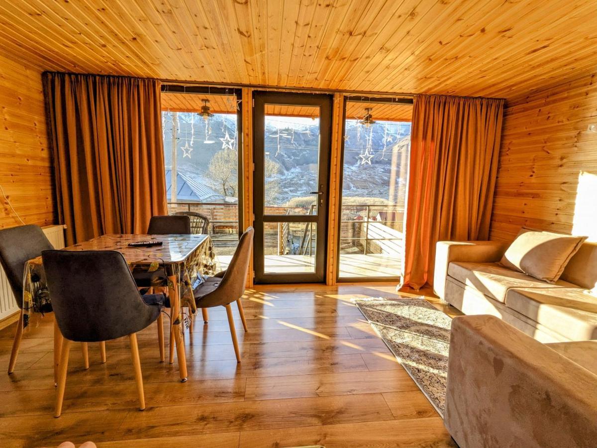 Cottage Caucasus كازباجي المظهر الخارجي الصورة